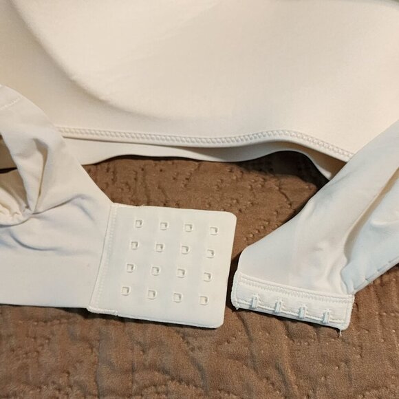 Soma Lightly Padded Bra Size 42D Off white Enbliss Wireless Soft Cup - Picture 3 of 5